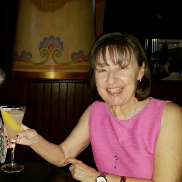 Meet your Posher, Sherri - Picture 1 of 1